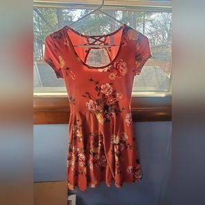 XS No Boundaries orange floral mini t-shirt dress